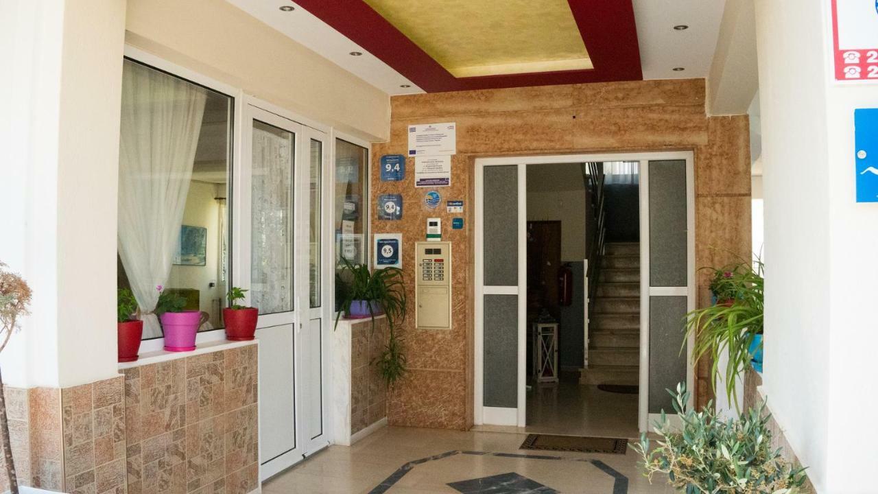 Niki Apartments Paralia Dionysiou Ngoại thất bức ảnh